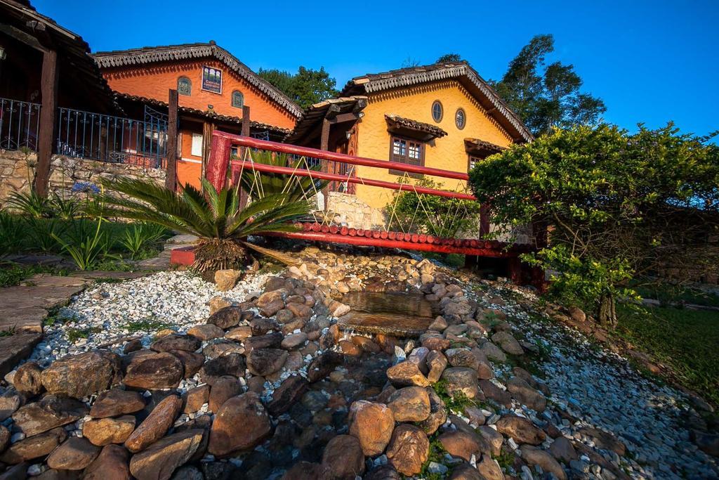 Capricho Asturiano Hotel Santo Antônio do Leite Kültér fotó