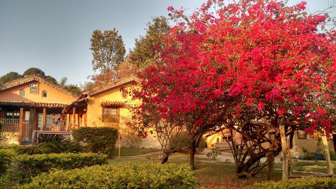 Capricho Asturiano Hotel Santo Antônio do Leite Kültér fotó